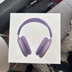 Apple AirPods Max Wireless Over-Ear Headphones, Purple